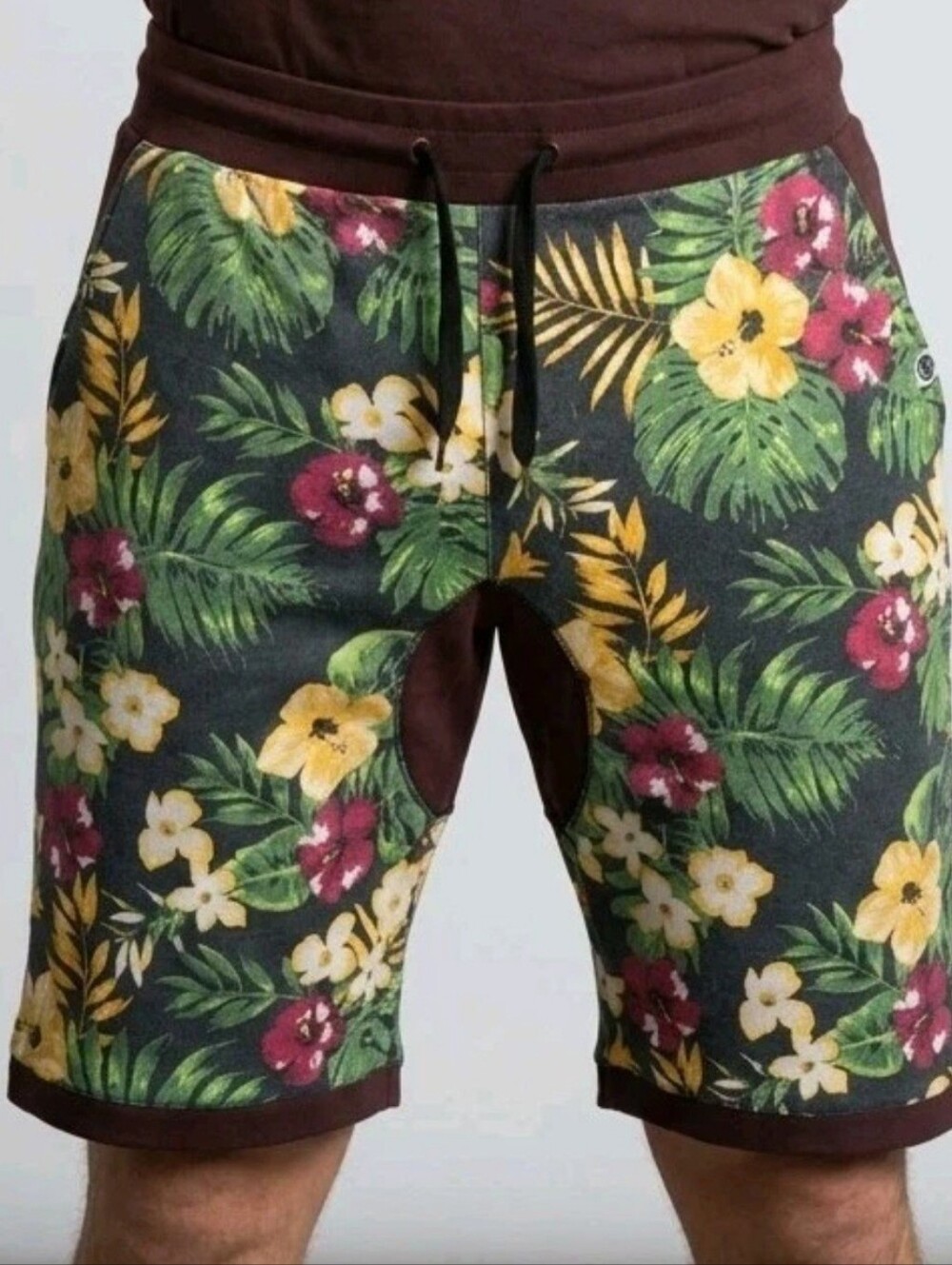 Akademiks Bermuda Pants Men Large Green Brown Yellow Red Hawaiian Floral Shorts
